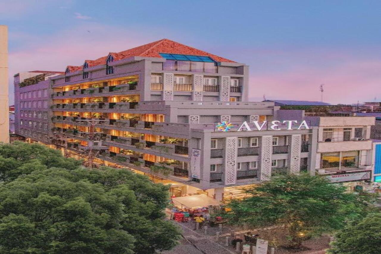 Aveta Hotel Malioboro Yogyakarta Exterior photo